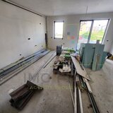 Etaj intermediar. Zona Esso. Etaj 2. Bloc nou 2025